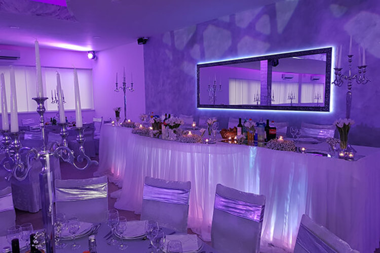 Mr&Mrs wedding hall